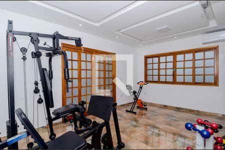 Casa à venda com 517m², 5 quartos e 4 vagasAcademia