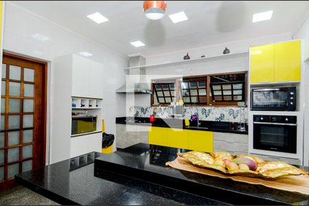 Casa à venda com 517m², 5 quartos e 4 vagasCozinha