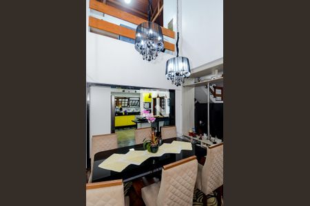 Casa à venda com 517m², 5 quartos e 4 vagasSala de Jantar