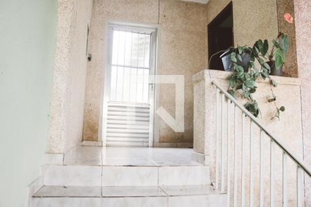 Casa à venda com 140m², 4 quartos e 2 vagas Casa à venda com 140m², 4 quartos e 2 vagasEntrada