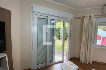 Casa à venda com 264m², 3 quartos e 3 vagasPorta Janela da Suíte 