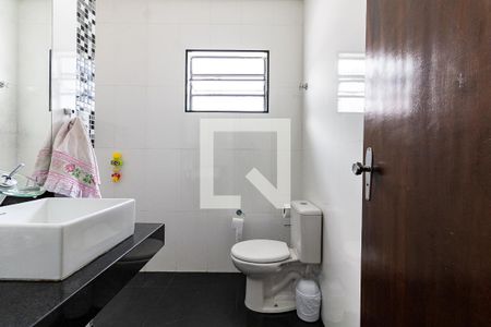 Casa à venda com 100m², 3 quartos e 2 vagasBanheiro Social