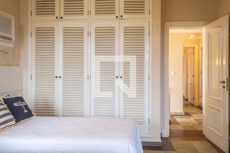 Apartamento para alugar com 319m², 4 quartos e 2 vagas Apartamento para alugar com 319m², 4 quartos e 2 vagasQuarto 3