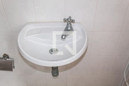Apartamento para alugar com 319m², 4 quartos e 2 vagas Apartamento para alugar com 319m², 4 quartos e 2 vagasBanheiro de serviço