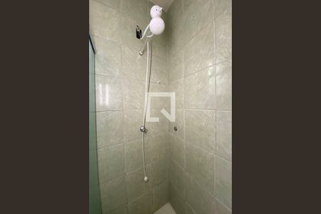 Casa à venda com 165m², 3 quartos e 1 vagaBanheiro 2