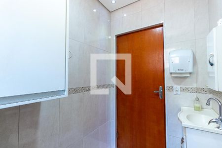 Casa à venda com 100m², 2 quartos e 2 vagasBanheiro