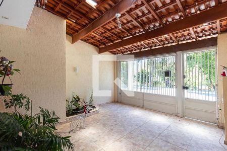 Casa à venda com 100m², 2 quartos e 2 vagasGaragem