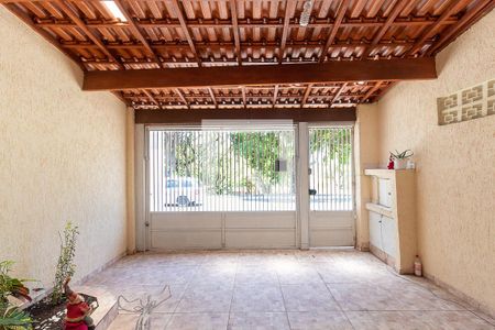 Casa à venda com 100m², 2 quartos e 2 vagasGaragem