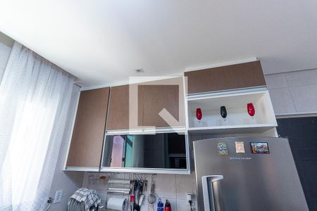 Casa à venda com 100m², 2 quartos e 2 vagasCozinha - Armários