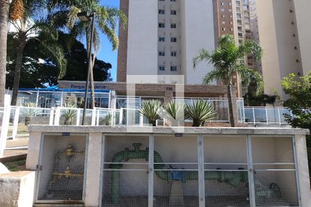 Apartamento à venda com 60m², 2 quartos e 1 vagaFachada e portaria