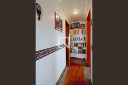 Apartamento à venda com 198m², 4 quartos e 4 vagas Apartamento à venda com 198m², 4 quartos e 4 vagasSuíte 2