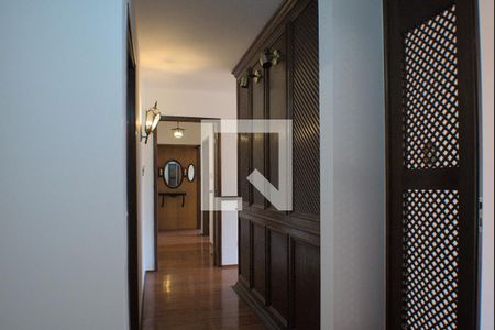 Sala 1 de apartamento para alugar com 4 quartos, 158m² em Cambuí, Campinas