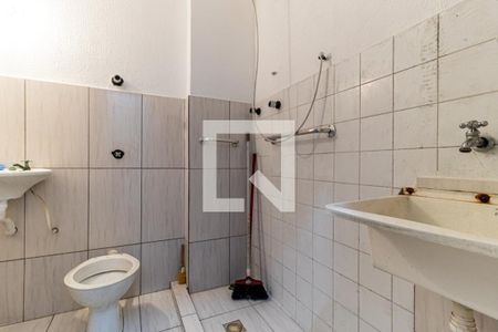 Banheiro de kitnet/studio para alugar com 1 quarto, 35m² em Santa Efigênia, São Paulo