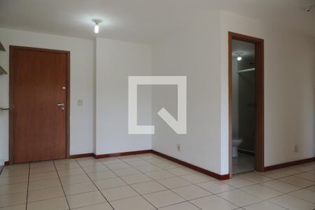 Sala de apartamento para alugar com 2 quartos, 75m² em Jacarepaguá, Rio de Janeiro