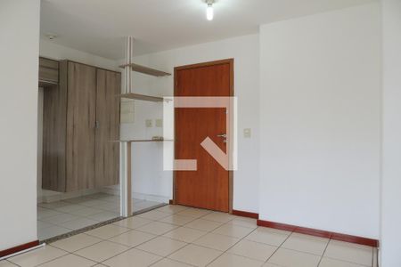 Sala de apartamento para alugar com 2 quartos, 75m² em Jacarepaguá, Rio de Janeiro