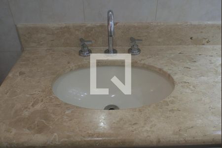 Casa para alugar com 200m², 4 quartos e 4 vagasBanheiro da Suíte 2