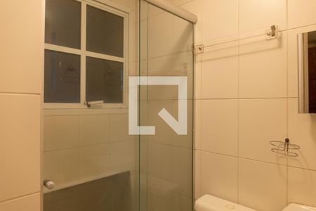 Casa de condomínio à venda com 228m², 3 quartos e 3 vagas Casa de condomínio à venda com 228m², 3 quartos e 3 vagasBanheiro de serviço