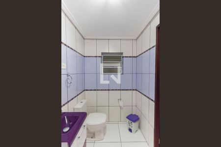 Casa à venda com 100m², 2 quartos e 2 vagasBanheiro 2