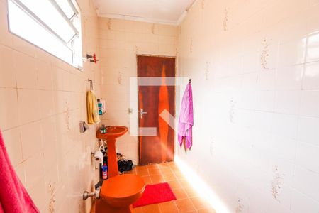 Casa à venda com 300m², 5 quartos e 3 vagas Casa à venda com 300m², 5 quartos e 3 vagasBanheiro - Suíte