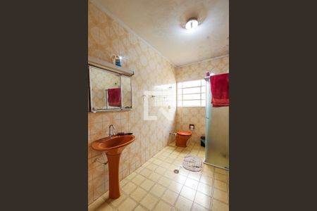 Casa à venda com 300m², 5 quartos e 3 vagas Casa à venda com 300m², 5 quartos e 3 vagasBanheiro Social 2