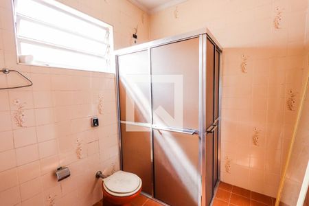 Casa à venda com 300m², 5 quartos e 3 vagas Casa à venda com 300m², 5 quartos e 3 vagasBanheiro Social