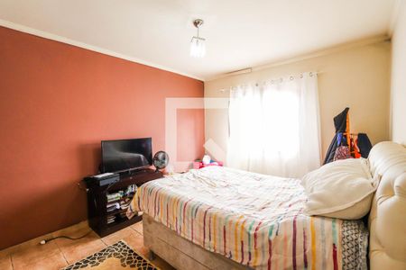 Casa à venda com 300m², 5 quartos e 3 vagas Casa à venda com 300m², 5 quartos e 3 vagasSuíte