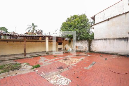 Casa à venda com 300m², 5 quartos e 3 vagas Casa à venda com 300m², 5 quartos e 3 vagasQuintal/Área de Serviço