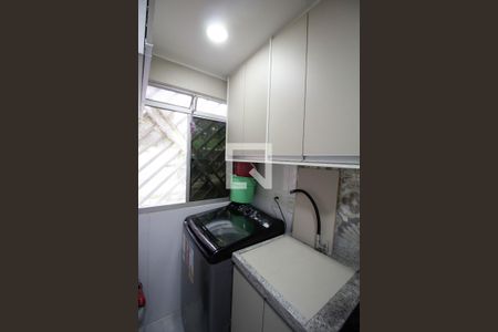 Apartamento à venda com 53m², 2 quartos e 1 vaga Apartamento à venda com 53m², 2 quartos e 1 vagaCozinha e Área de Serviço