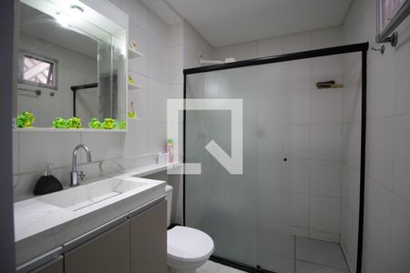 Apartamento à venda com 53m², 2 quartos e 1 vaga Apartamento à venda com 53m², 2 quartos e 1 vagaBanheiro