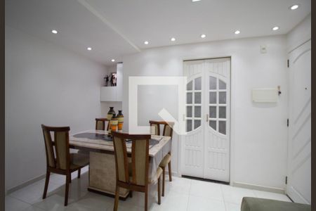 Apartamento à venda com 53m², 2 quartos e 1 vaga Apartamento à venda com 53m², 2 quartos e 1 vagaSala