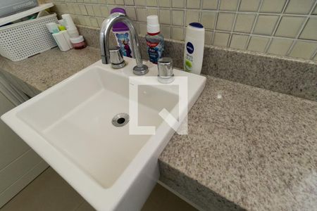 Casa à venda com 220m², 3 quartos e 3 vagasBanheiro da Suíte