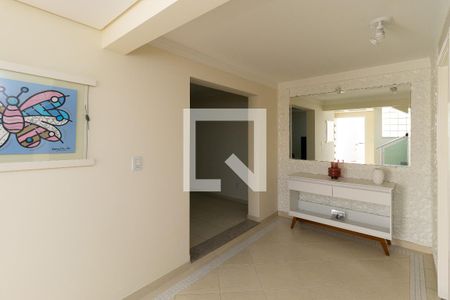 Casa à venda com 220m², 3 quartos e 3 vagasHall social