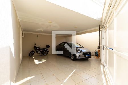 Casa à venda com 220m², 3 quartos e 3 vagasGaragem