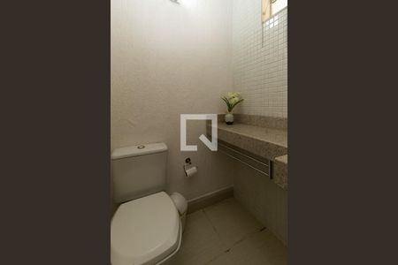 Casa à venda com 220m², 3 quartos e 3 vagasLavabo