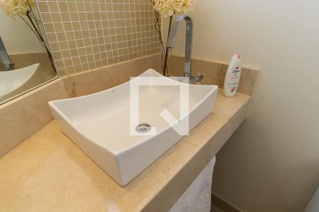 Casa à venda com 220m², 3 quartos e 3 vagasLavabo