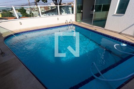 Casa à venda com 220m², 3 quartos e 3 vagasPiscina