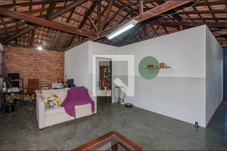 Casa à venda com 360m², 3 quartos e 2 vagas Casa à venda com 360m², 3 quartos e 2 vagasSala piso 2