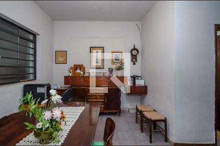 Casa à venda com 360m², 3 quartos e 2 vagas Casa à venda com 360m², 3 quartos e 2 vagasSala 2