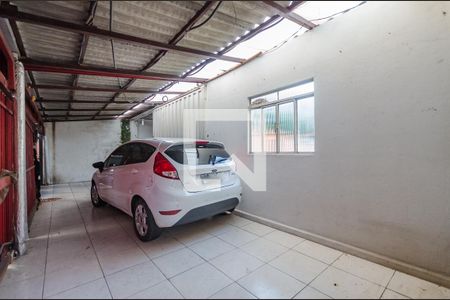 Casa à venda com 360m², 3 quartos e 2 vagas Casa à venda com 360m², 3 quartos e 2 vagasGaragem