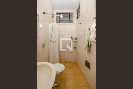 Casa à venda com 360m², 3 quartos e 2 vagas Casa à venda com 360m², 3 quartos e 2 vagasBanheiro Social