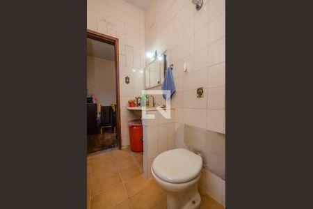 Casa à venda com 360m², 3 quartos e 2 vagas Casa à venda com 360m², 3 quartos e 2 vagasBanheiro da Suíte