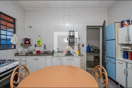 Casa à venda com 360m², 3 quartos e 2 vagas Casa à venda com 360m², 3 quartos e 2 vagasCozinha