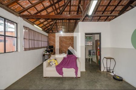 Casa à venda com 360m², 3 quartos e 2 vagas Casa à venda com 360m², 3 quartos e 2 vagasSala piso 2