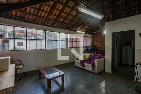 Casa à venda com 360m², 3 quartos e 2 vagas Casa à venda com 360m², 3 quartos e 2 vagasSala piso 2