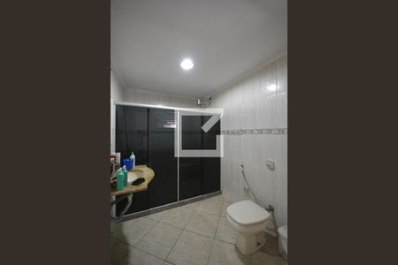 Casa à venda com 301m², 3 quartos e 5 vagasBanheiro da suite 2