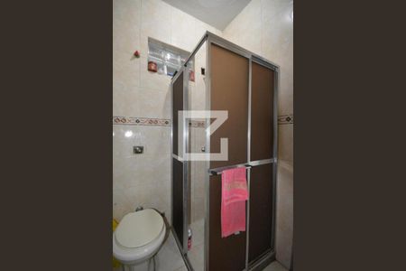 Casa à venda com 301m², 3 quartos e 5 vagasBanheiro da 2 suite