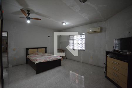 Casa à venda com 301m², 3 quartos e 5 vagasQuarto 1 suite