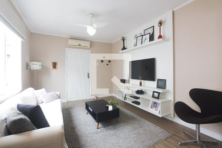 Sala de casa à venda com 3 quartos, 144m² em Sarandi, Porto Alegre