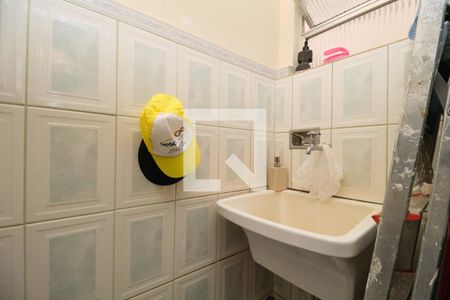 Apartamento à venda com 49m², 1 quarto e 1 vaga Apartamento à venda com 49m², 1 quarto e 1 vagaBanheiro de Serviço