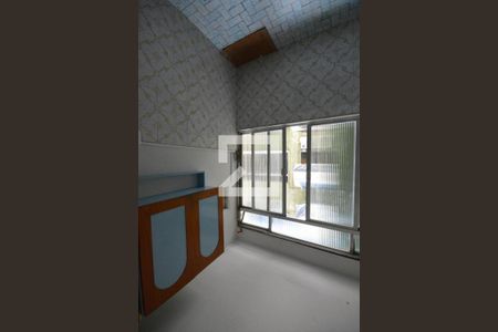 Apartamento à venda com 72m², 2 quartos e 1 vagaÁrea de Serviço